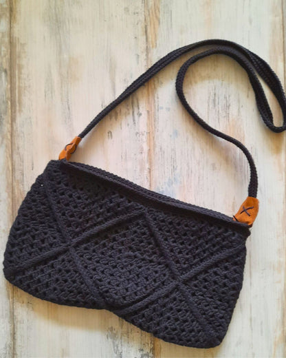 Cartera Bandolera de Verano Tejida a Crochet Negra