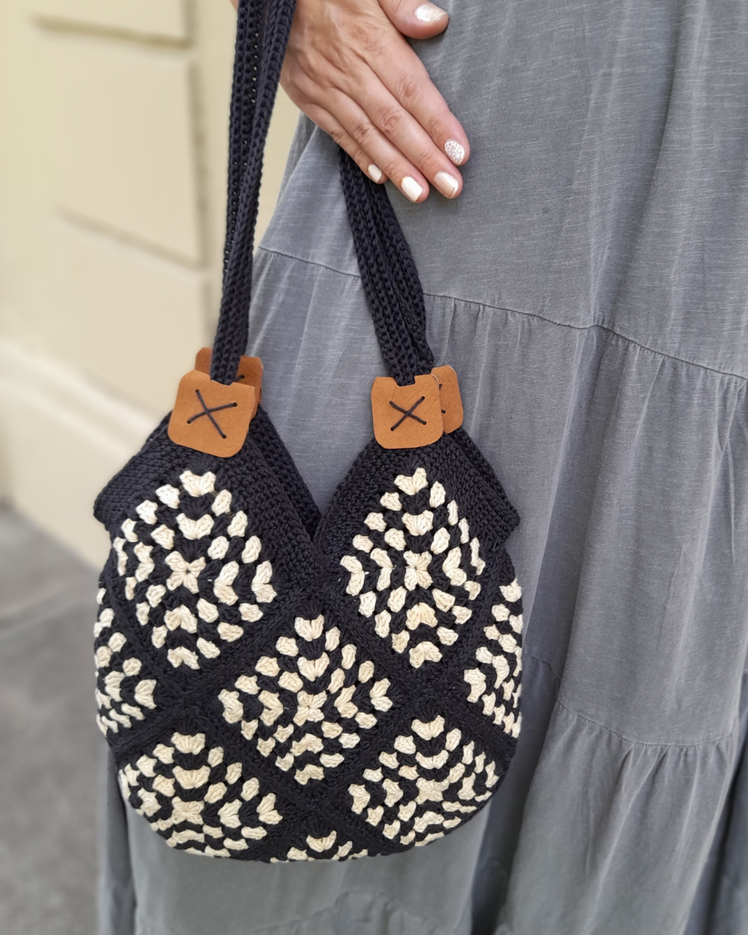 Cartera de hombro Verano Tejida a Crochet  Duo Negra